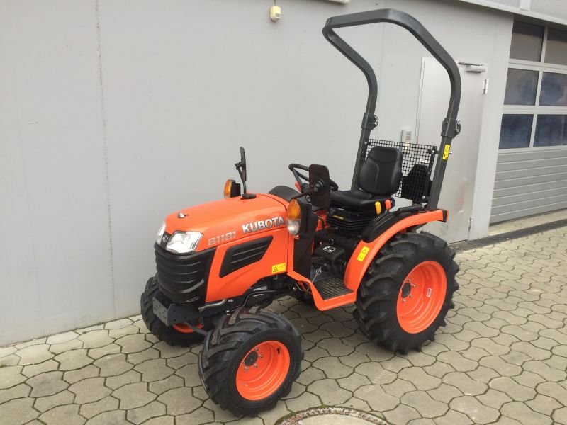 KUBOTA-B1181-mini-tracteur Kubota B1181 + chargeur Mailleux MX C1 – Image 1