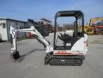 BOBCAT 320 + 3 GODETS – Mini Pelle 1.5T – Image 11