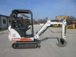 BOBCAT 320 + 3 GODETS – Mini Pelle 1.5T – Image 5