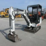 BOBCAT 320 + 3 GODETS – Mini Pelle 1.5T