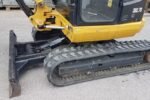 Caterpillar 302.7D CR + 3 GODETS – Mini Pelle 2,67T – Image 4